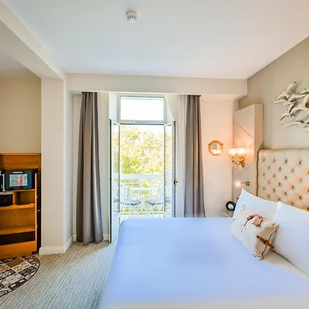 Grand Des Sablettes Plage, Curio Collection By Hilton Hotel La Seyne-sur-Mer