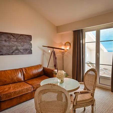 Hotel Grand Des Sablettes Plage, Curio Collection By Hilton La Seyne-sur-Mer