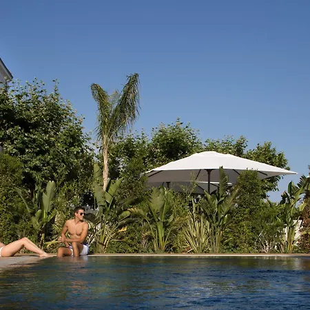 Grand Des Sablettes Plage, Curio Collection By Hilton Hotel