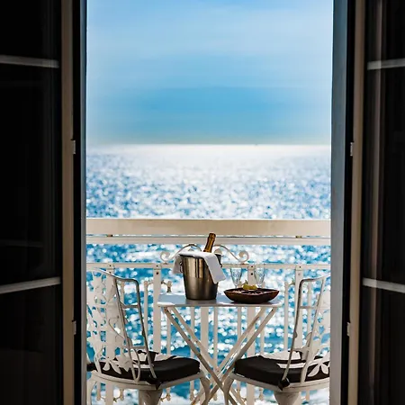 Hotel Grand Des Sablettes Plage, Curio Collection By Hilton 4*