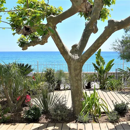 Grand Des Sablettes Plage, Curio Collection By Hilton Hotel