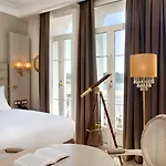 Hotel Grand Des Sablettes Plage, Curio Collection By Hilton