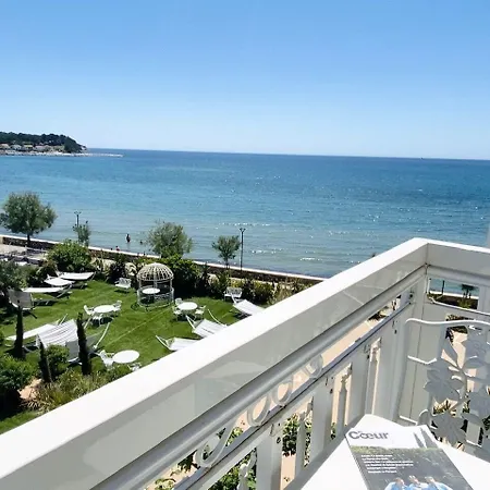 Grand Des Sablettes Plage, Curio Collection By Hilton 4*