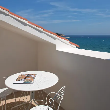 Ξενοδοχείο Grand Des Sablettes Plage, Curio Collection By Hilton 4*