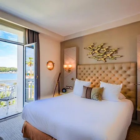 Grand Des Sablettes Plage, Curio Collection By Hilton Ξενοδοχείο