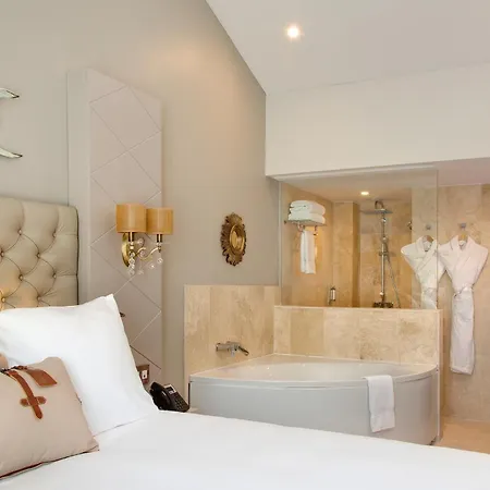 Hotel Grand Des Sablettes Plage, Curio Collection By Hilton La Seyne-sur-Mer