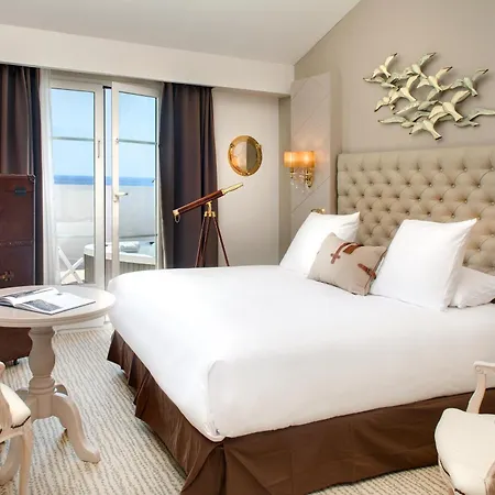 Ξενοδοχείο Grand Des Sablettes Plage, Curio Collection By Hilton La Seyne-sur-Mer