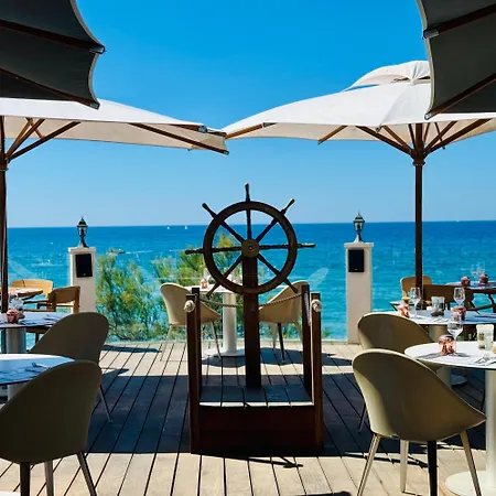 Grand Des Sablettes Plage, Curio Collection By Hilton 호텔