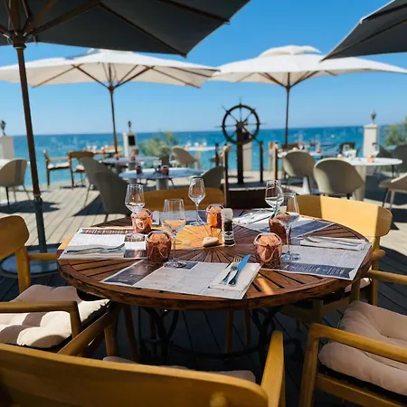 Grand Des Sablettes Plage, Curio Collection By Hilton Hotel 4*