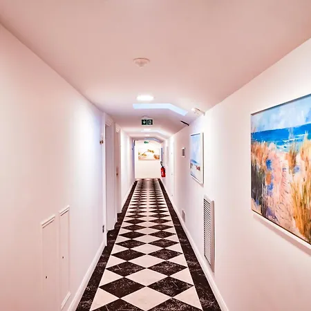 Grand Des Sablettes Plage, Curio Collection By Hilton Ξενοδοχείο 4*