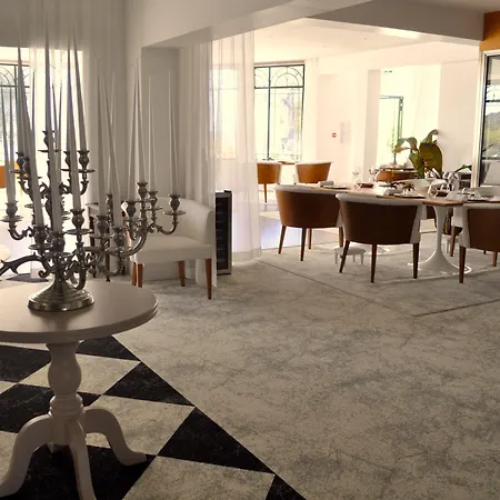 Hotel Grand Des Sablettes Plage, Curio Collection By Hilton