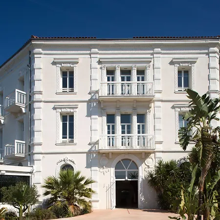 Grand Des Sablettes Plage, Curio Collection By Hilton La Seyne-sur-Mer