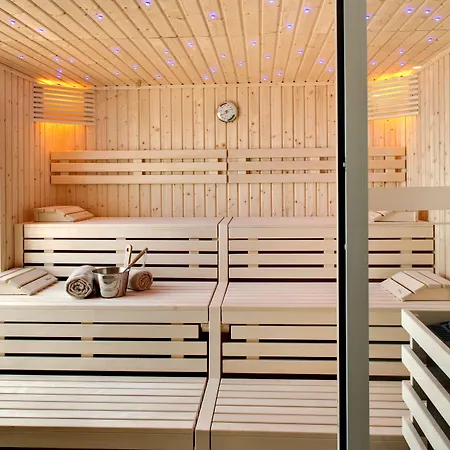 Grand Des Sablettes Plage, Curio Collection By Hilton La Seyne-sur-Mer