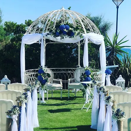 Grand Des Sablettes Plage, Curio Collection By Hilton 4*