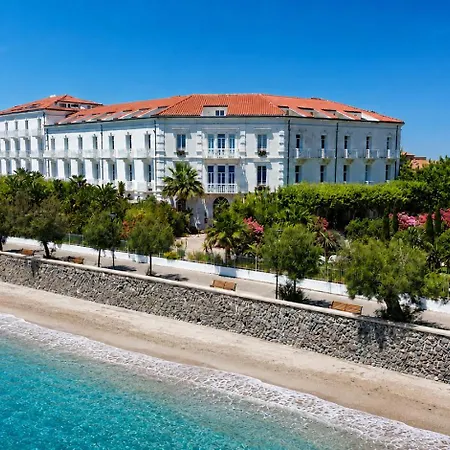 Hotel Grand Des Sablettes Plage, Curio Collection By Hilton