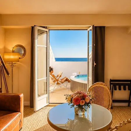 Hotel Grand Des Sablettes Plage, Curio Collection By Hilton La Seyne-sur-Mer