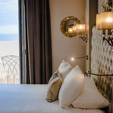 Grand Des Sablettes Plage, Curio Collection By Hilton מלון לה סיין סור-מר